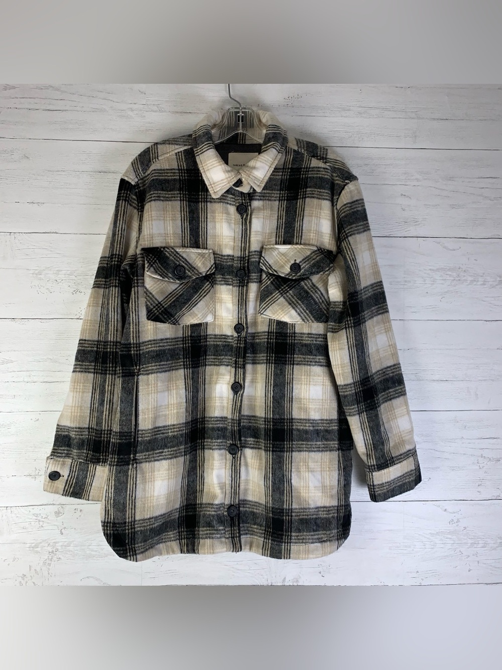 Thread And Supply Women’s Flannel Shacket Size medium black/tan plaid